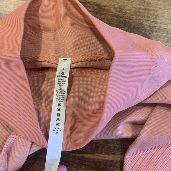 Lululemon Ebb to Train Cropped Leggings - Picture 4 of 6